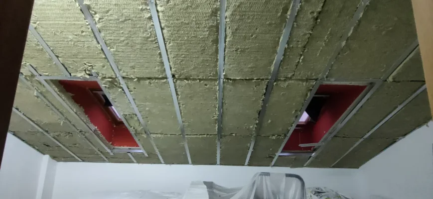 [Nergiza.com] Aislamiento buhardilla por el interior. Adosado en Zaragoza